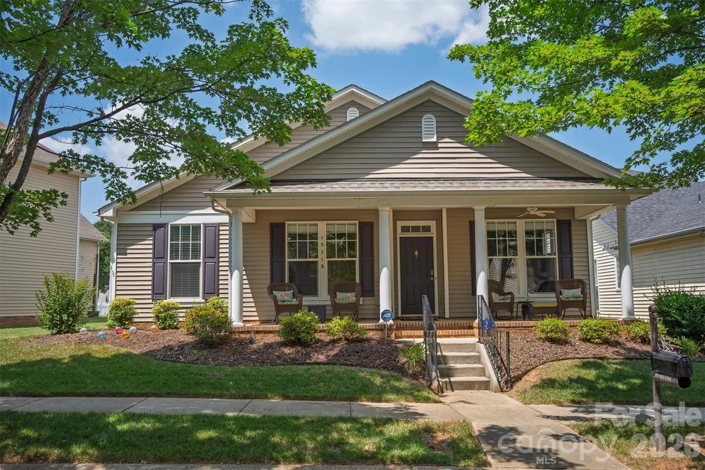 Unit for sale at 15718 Seafield Lane, Huntersville, NC 28078