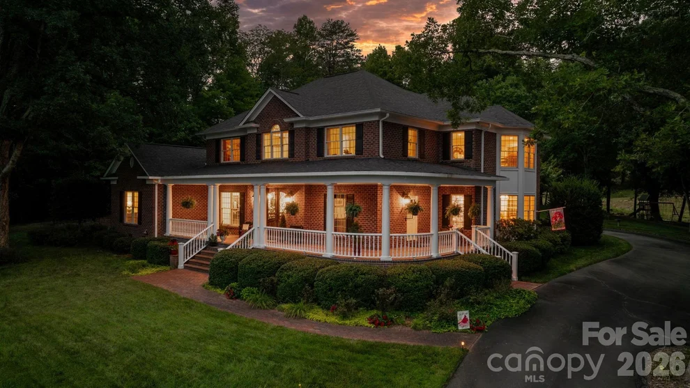 Unit for sale at 3740 Pinecrest Drive NE, Hickory, NC 28601