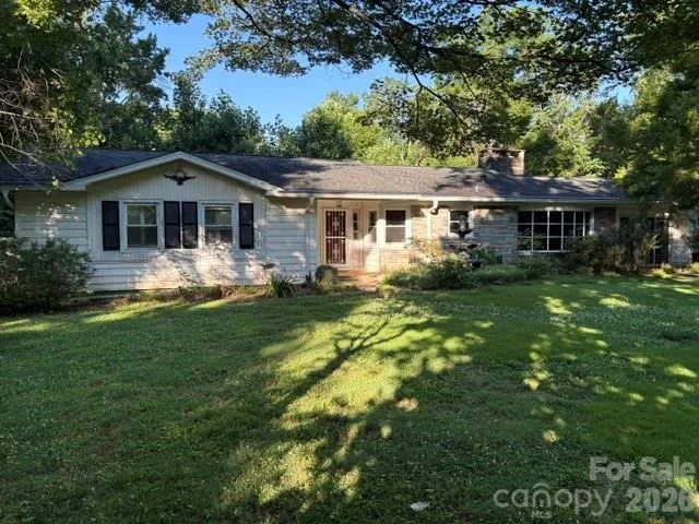 Unit for sale at 255 Glengarnock Road, Tryon, NC 28782
