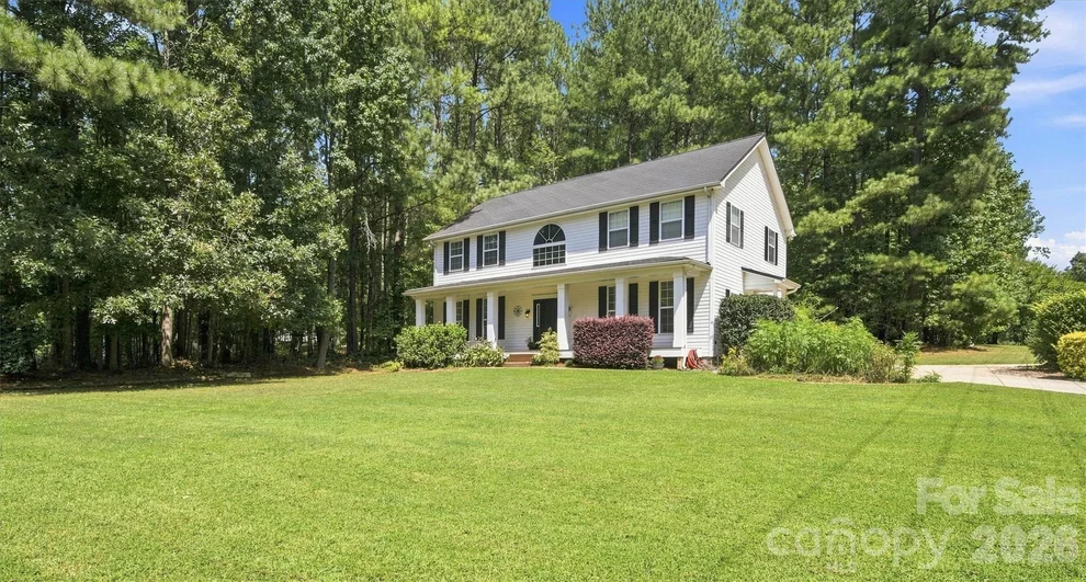 Unit for sale at 3686 Lake Bluff Drive, Sherrills Ford, NC 28673