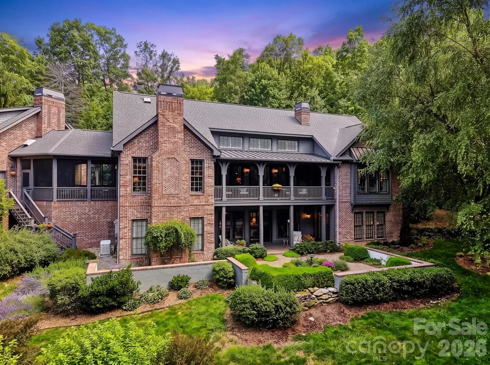 Unit for sale at 1333 Solomon Circle, Hendersonville, NC 28739