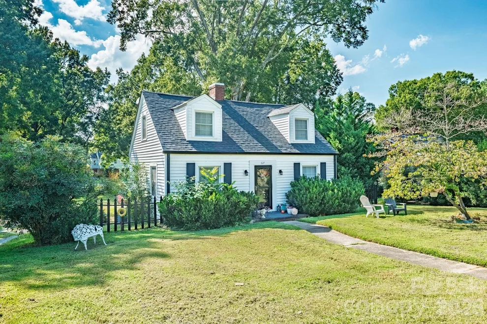 Unit for sale at 627 N 6th Street, Albemarle, NC 28001