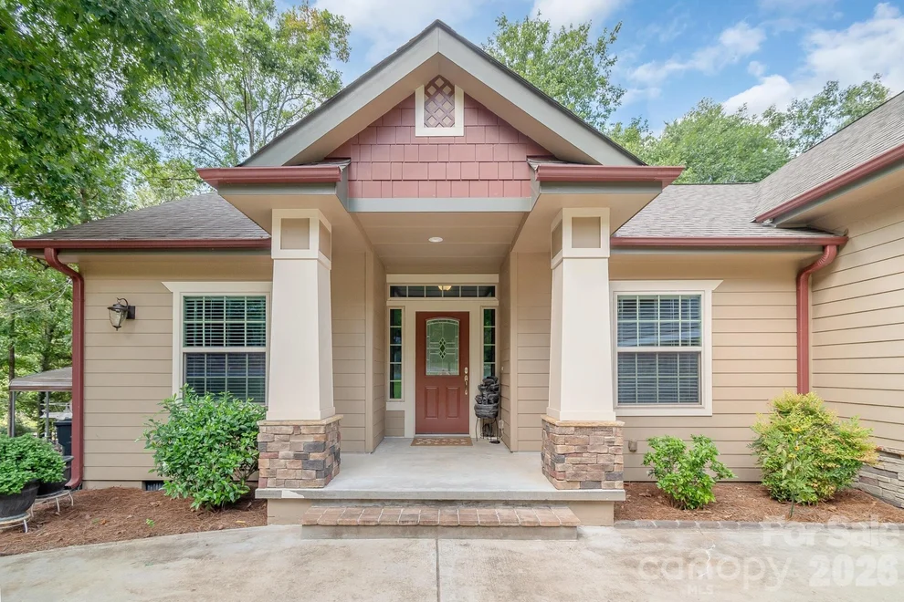 Unit for sale at 17410 Green Hill Road, Charlotte, NC 28278