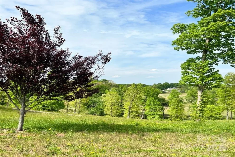 Unit for sale at 4617 Bristol Drive, Morganton, NC 28655