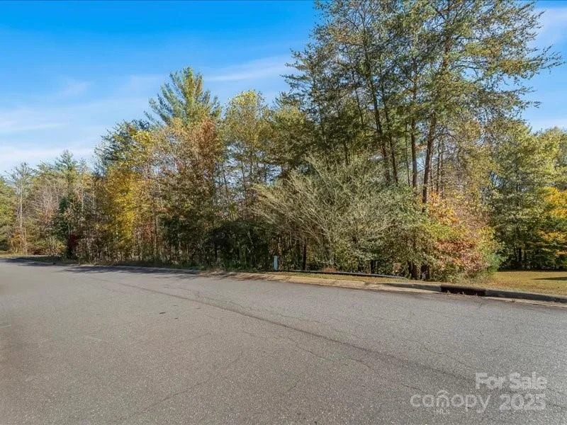 Unit for sale at 302 Winding Creek Drive, Morganton, NC 28655