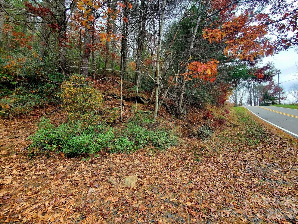 Unit for sale at 2701 Gouges Creek Road, Spruce Pine, NC 28777