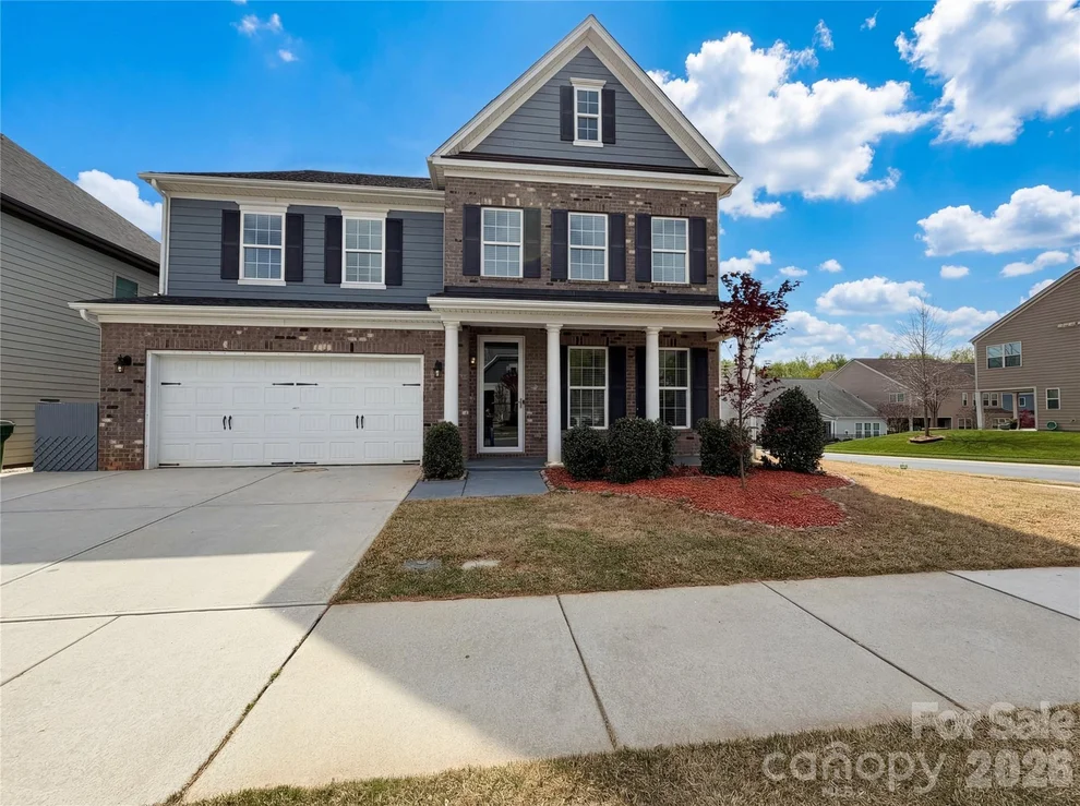Unit for sale at 740 Garrett Green Way, Fort Mill, SC 29715
