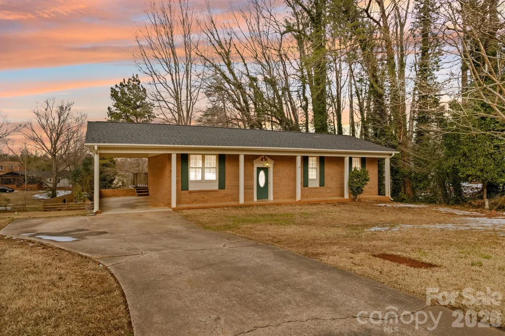 Unit for sale at 535 Log Barn Road, Salisbury, NC 28146