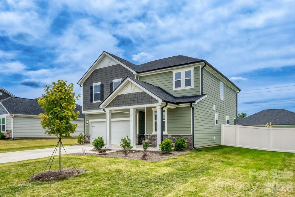 Unit for sale at 3244 Maya Lane, Midland, NC 28107