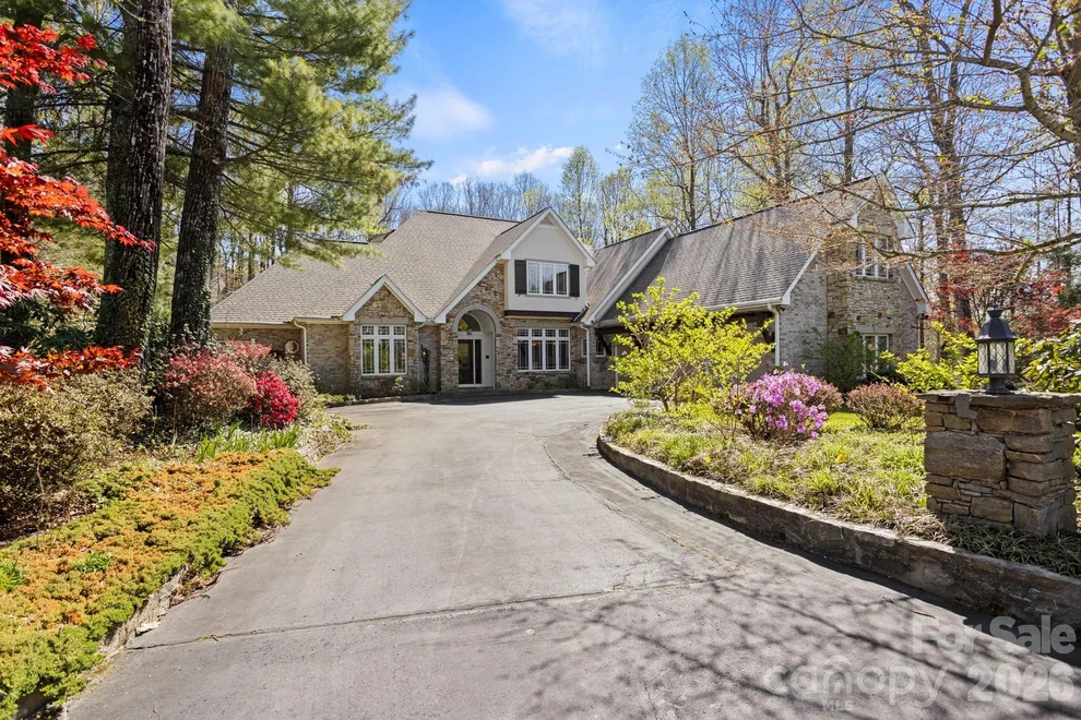 Unit for sale at 106 Farwood Court, Flat Rock, NC 28731
