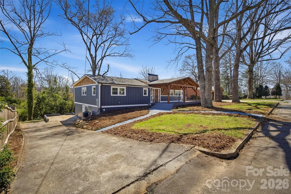 Unit for sale at 223 W Park Drive, Morganton, NC 28655