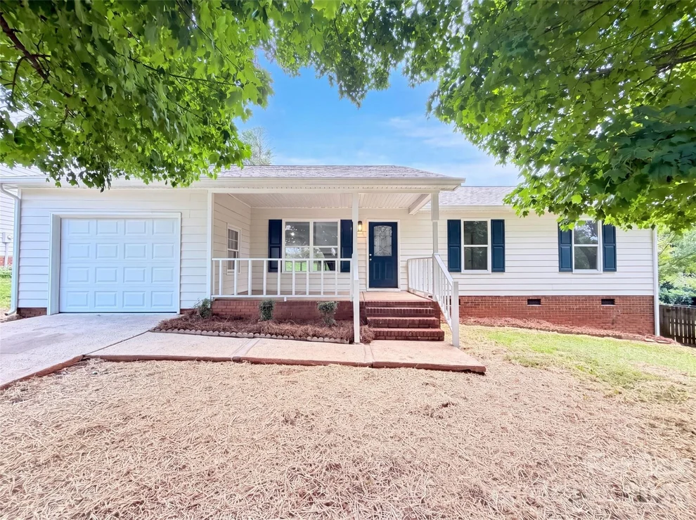 Unit for sale at 8822 Hunter Green Lane, Charlotte, NC 28227