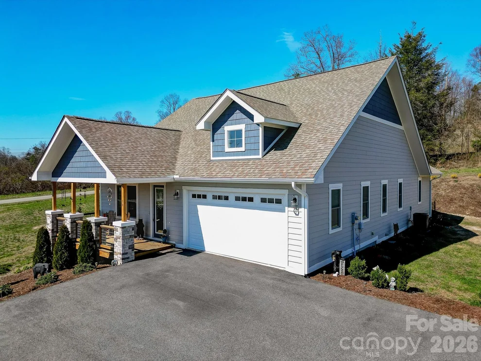 Unit for sale at 35 Cider Hill Lane, Hendersonville, NC 28792