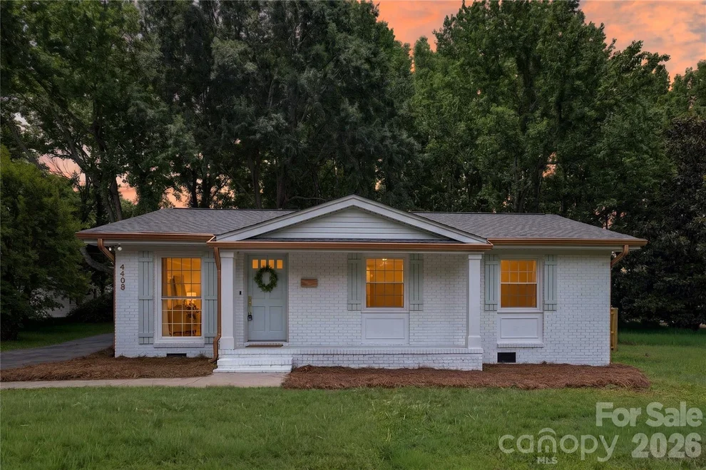 Unit for sale at 4408 Ivanhoe Place, Charlotte, NC 28205