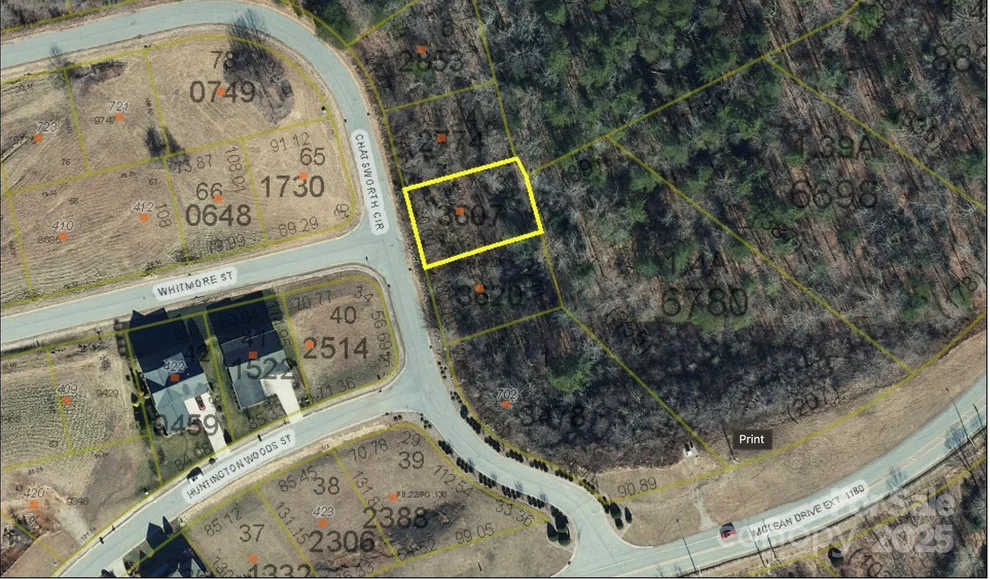 Unit for sale at 708 Chatsworth Circle SE, Lenoir, NC 28645