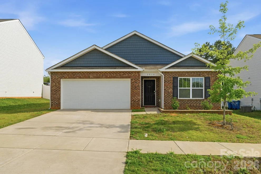 Unit for sale at 2814 Sherrills Stream Drive, Sherrills Ford, NC 28673