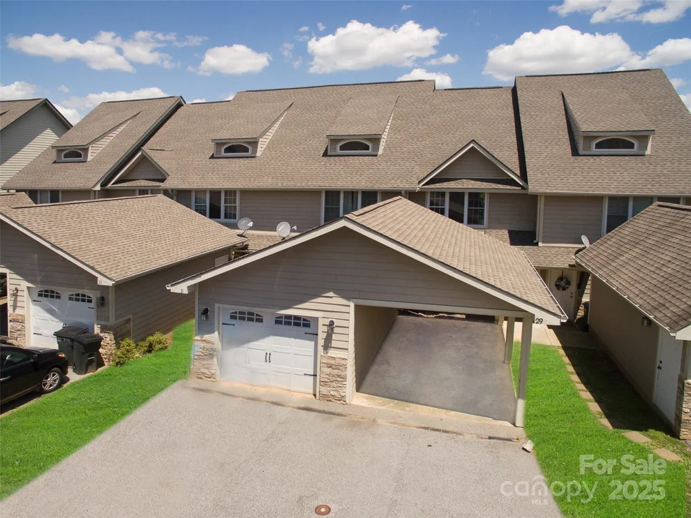 Unit for sale at 29 Rotunda Circle, Asheville, NC 28806