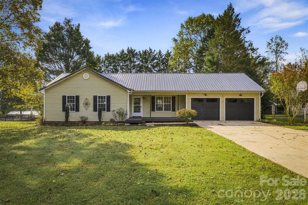 Unit for sale at 37 Laurel Street, Granite Falls, NC 28630