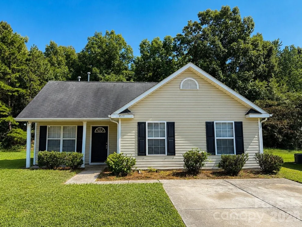 Unit for sale at 4723 Palm Breeze Lane, Charlotte, NC 28208