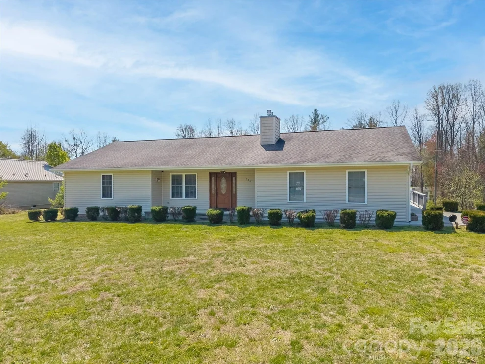 Unit for sale at 476 Jackson Loop Road, Flat Rock, NC 28731