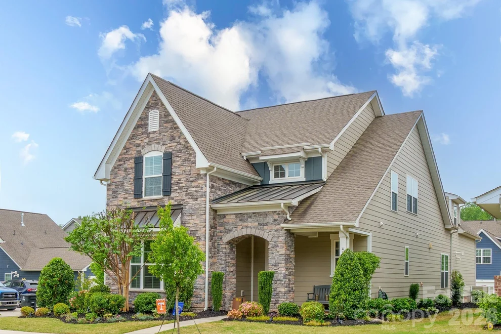 Unit for sale at 432 Hudson Place, Davidson, NC 28036