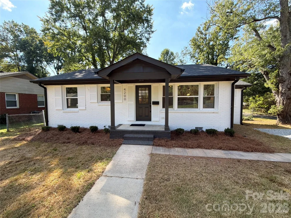Unit for sale at 4200 Abbeydale Drive, Charlotte, NC 28205