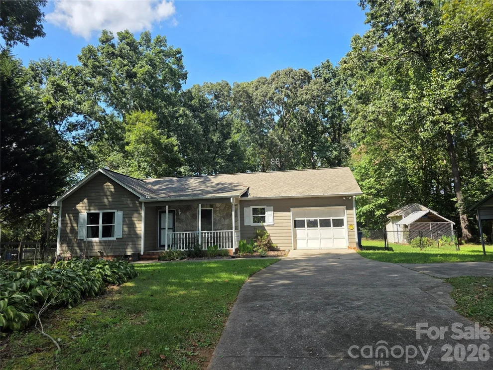 Unit for sale at 1190 Landsdowne Drive, Conover, NC 28613