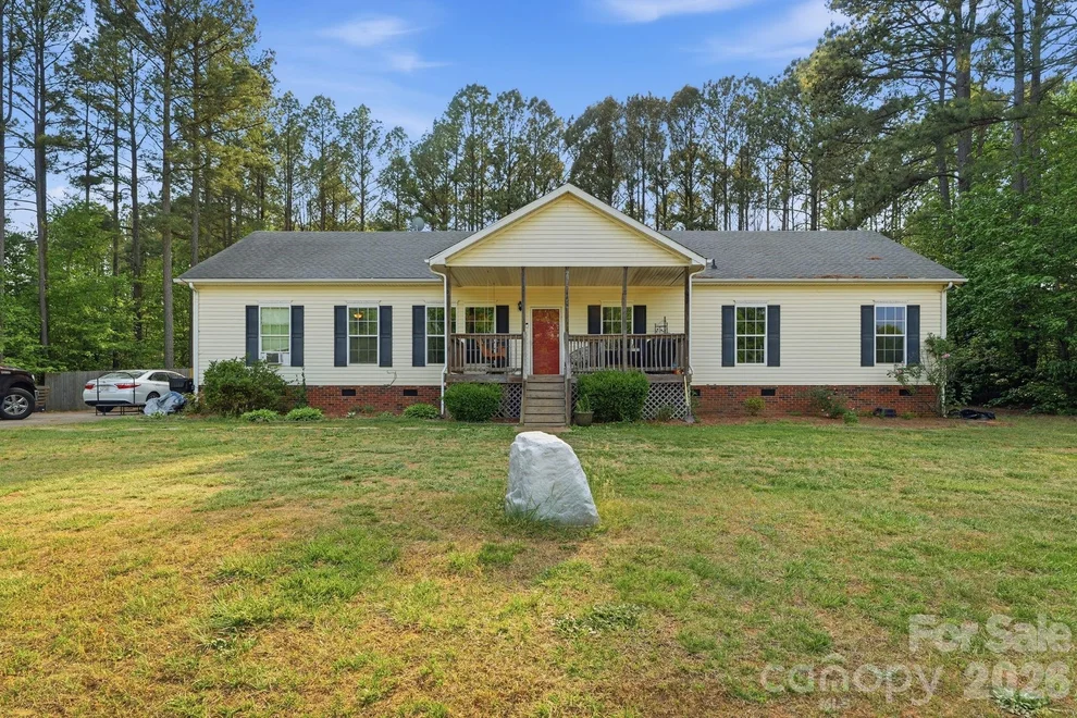 Unit for sale at 2825 Sweeping Pine Lane, Denver, NC 28037