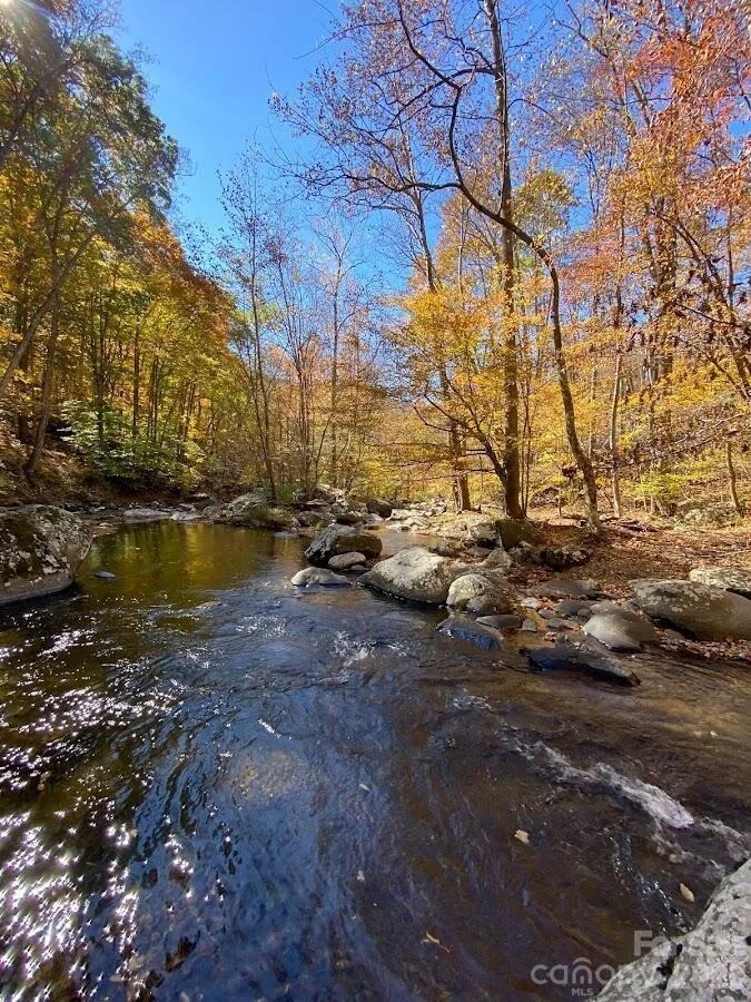 Unit for sale at 39 Rogers Creek Drive, Bakersville, NC 28705