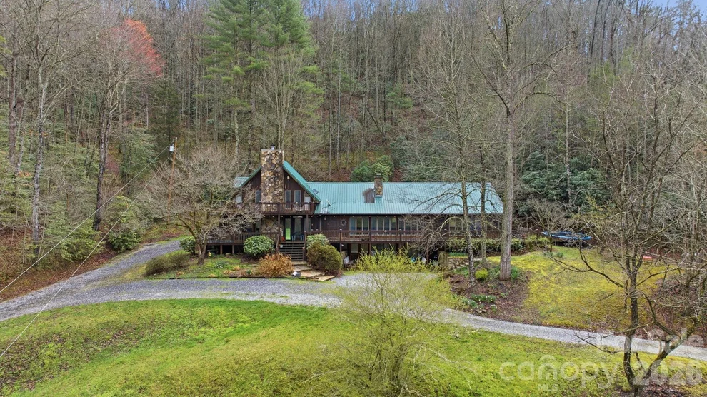 Unit for sale at 652 Shepherds Creek Road, Robbinsville, NC 28771