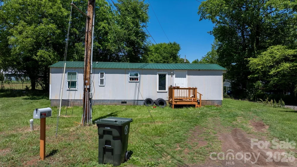 Unit for sale at 120 E 13th Street, Newton, NC 28658