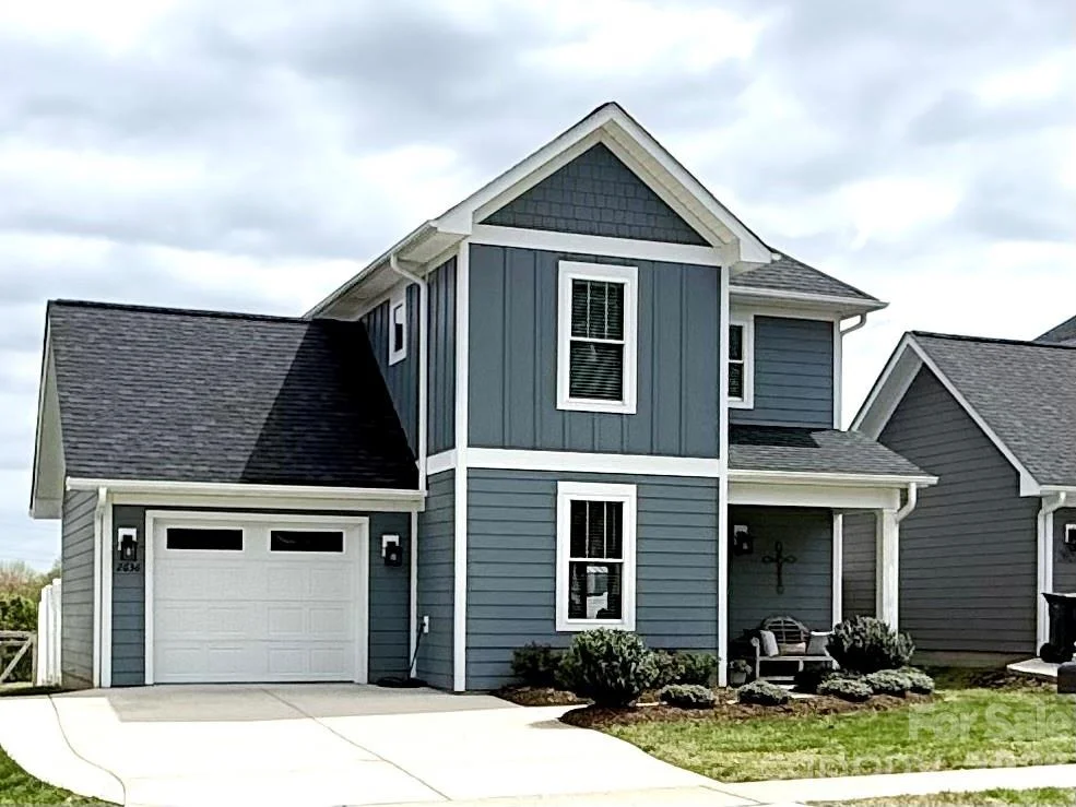Unit for sale at 2636 2nd Street NE, Hickory, NC 28601
