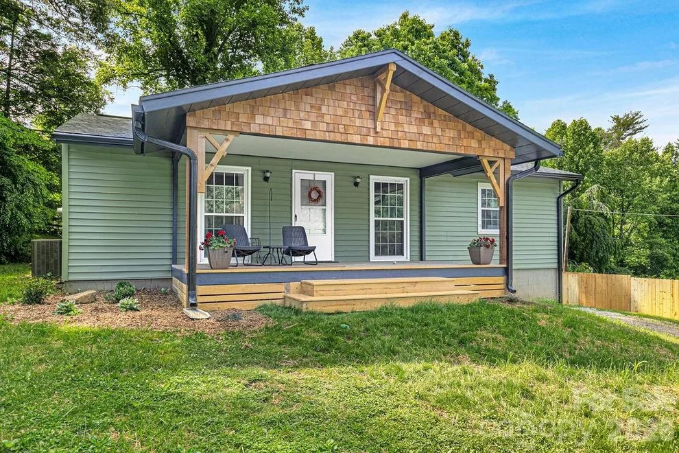 Unit for sale at 113 Byrd Lane, Brevard, NC 28712