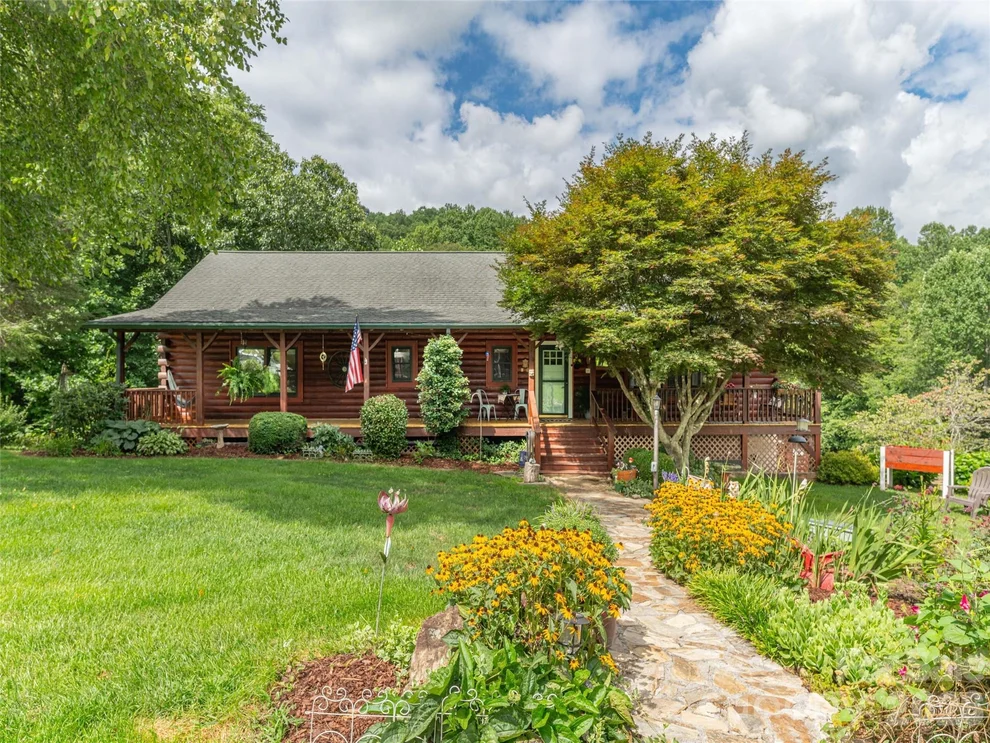 Unit for sale at 107 Tibi Lane, Waynesville, NC 28785