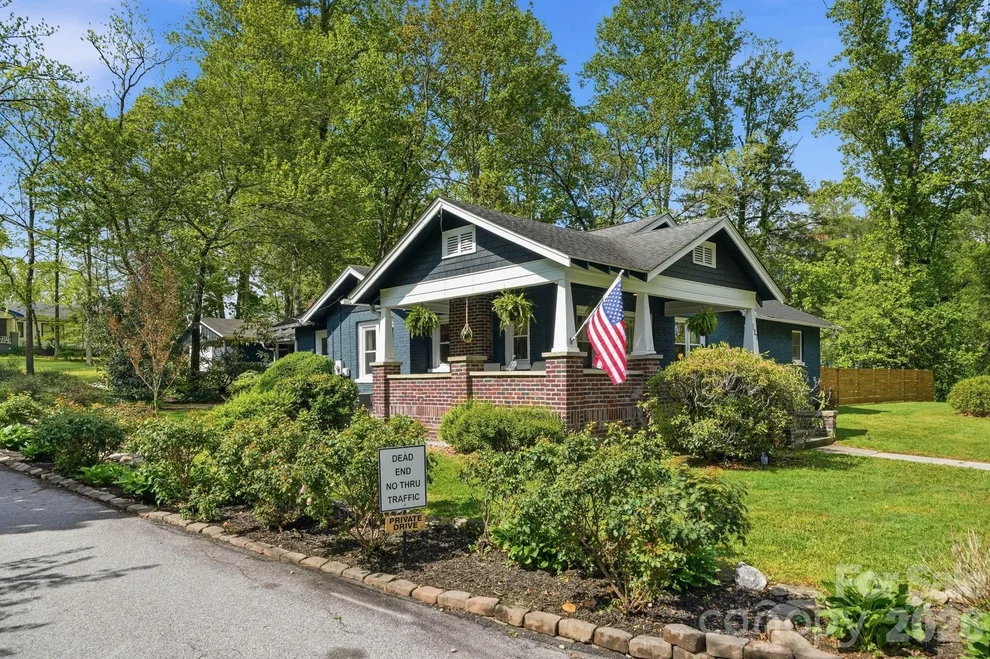 Unit for sale at 127 Erkwood Drive, Hendersonville, NC 28739