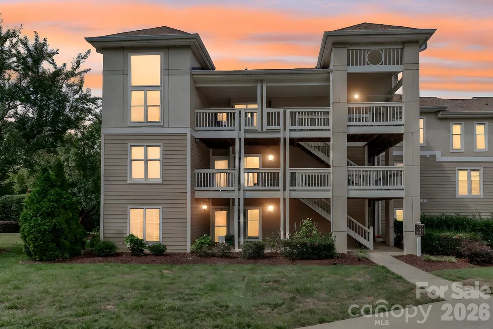 Unit for sale at 18563 Vineyard Point Lane, Cornelius, NC 28031