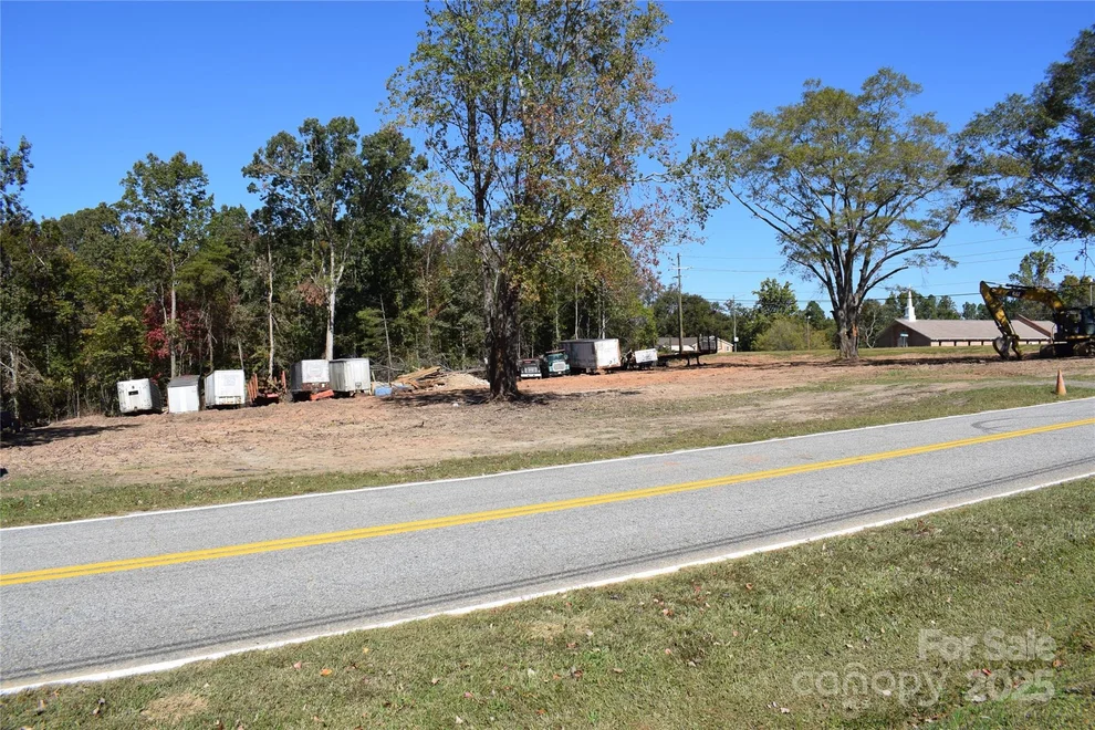 Unit for sale at 102 Horton Road, Campobello, SC 29322
