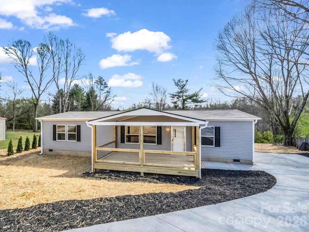 Unit for sale at 129 Haven Road, East Flat Rock, NC 28726