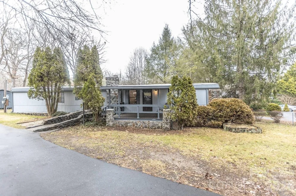 Unit for sale at 101 6th Street, Black Mountain, NC 28711