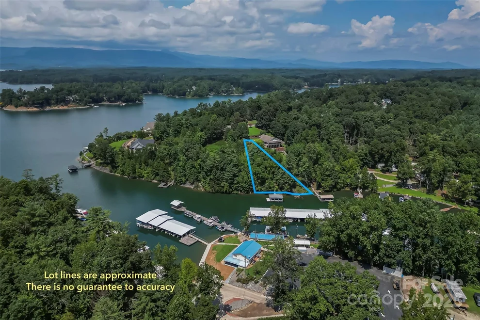 Unit for sale at 2076 Waterford Way, Morganton, NC 28655