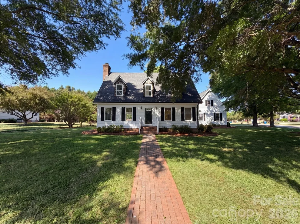 Unit for sale at 103 Hampshire Court, Salisbury, NC 28144
