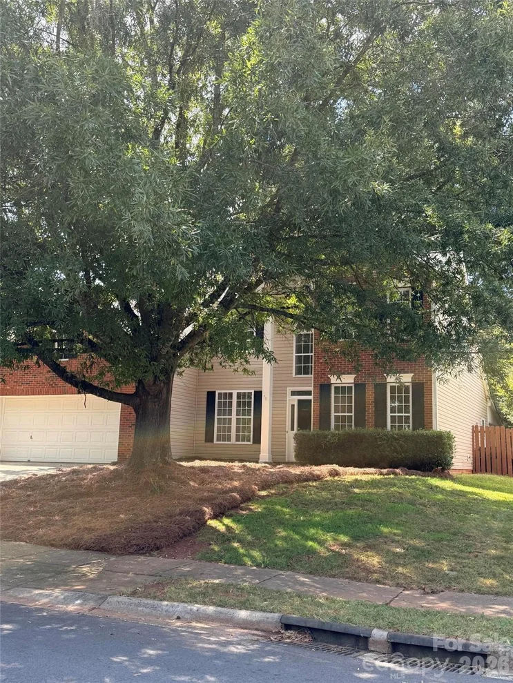 Unit for sale at 17234 Georgian Hall Drive, Charlotte, NC 28277