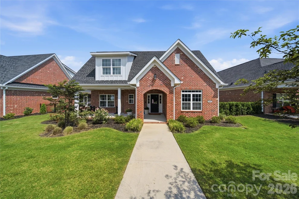 Unit for sale at 531 Buckview Lane, Elgin, SC 29045