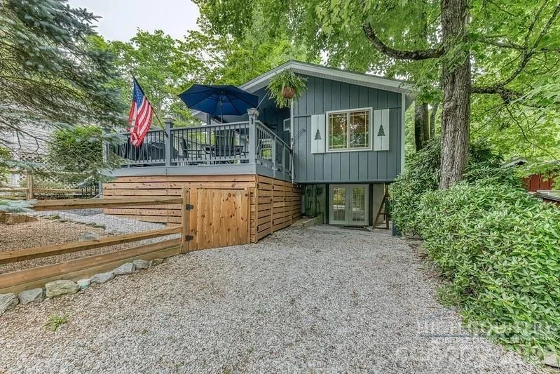 Unit for sale at 76 Whispering Pine Loop, Newland, NC 28657