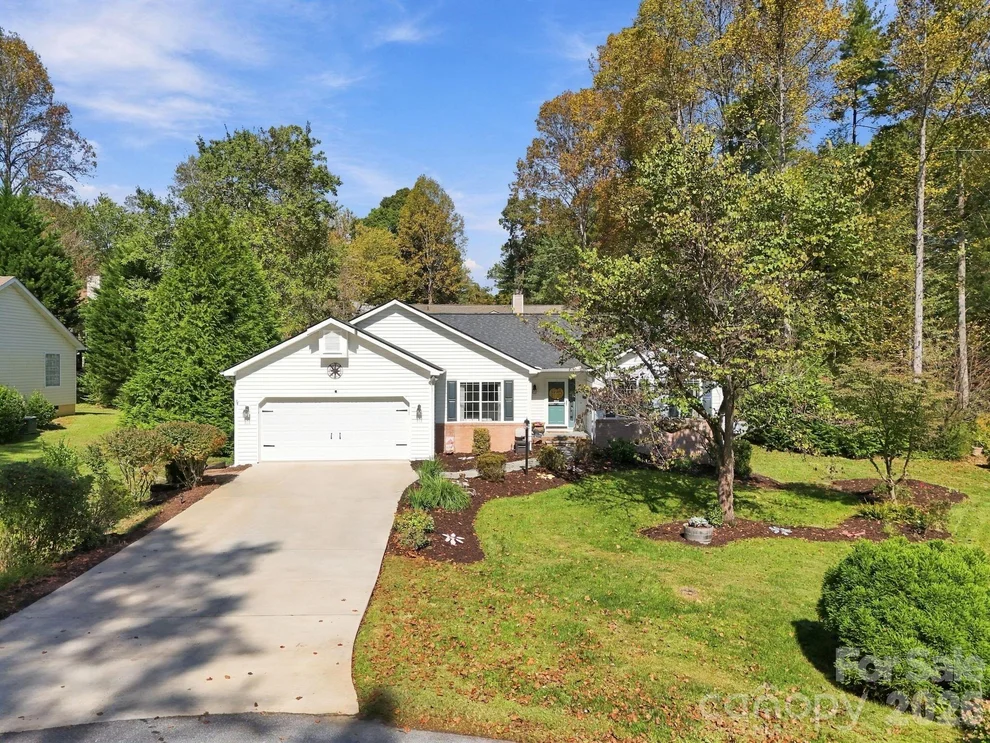 Unit for sale at 6 Pebble Beach Court, Etowah, NC 28729