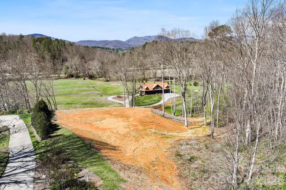 Unit for sale at 27 Falling Star Court, Fletcher, NC 28732