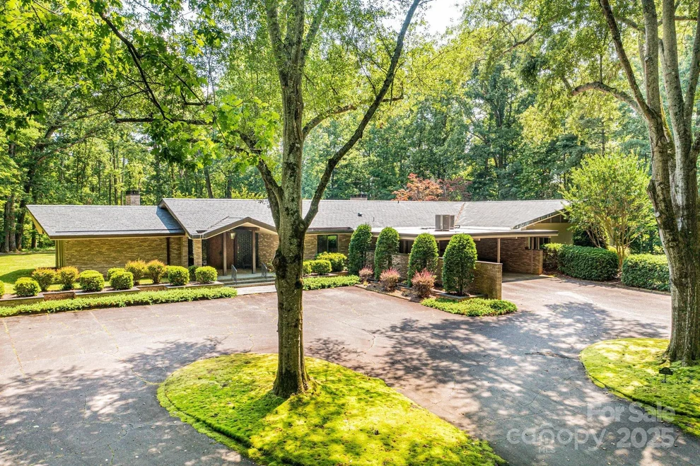 Unit for sale at 153 Hillhaven Place SE, Lenoir, NC 28645