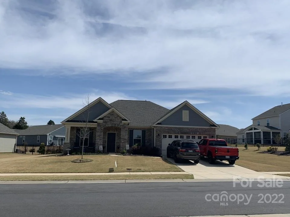 Unit for sale at 110 Glenfield Drive, Mooresville, NC 28115