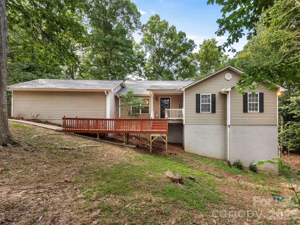 Unit for sale at 6238 King George Drive, Charlotte, NC 28213