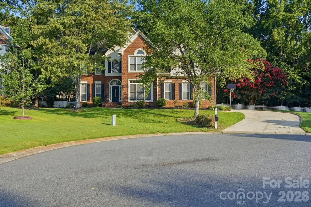 Unit for sale at 1321 Hillshire Meadow Drive, Matthews, NC 28105